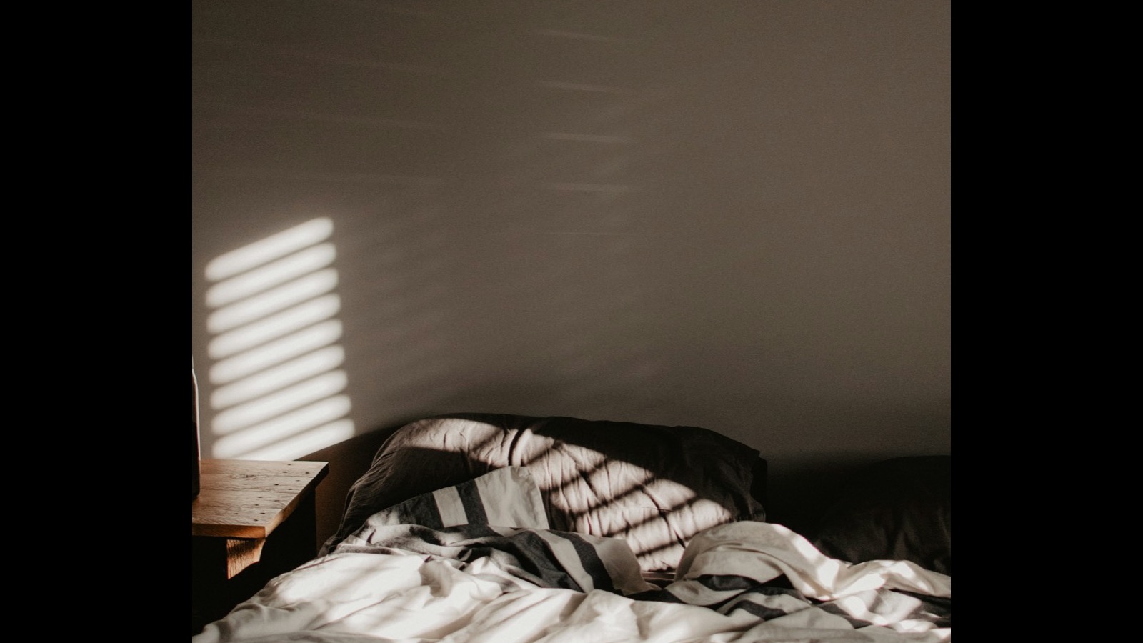 Why Your Recovery Score Doesn't Match How You Feel (And What to Do About It)