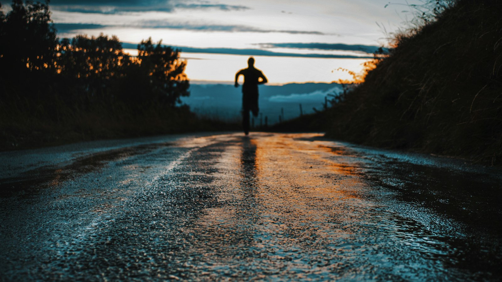 Cold Weather Running: Why Your Heart Rate and Pace Change in the Cold